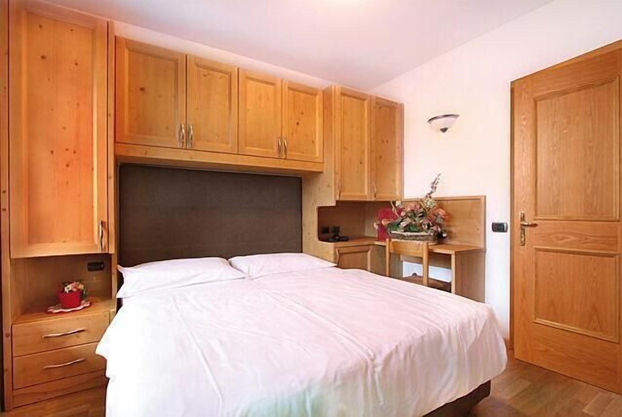 Hotel Il Caminetto Sport 까나제이 외부 사진