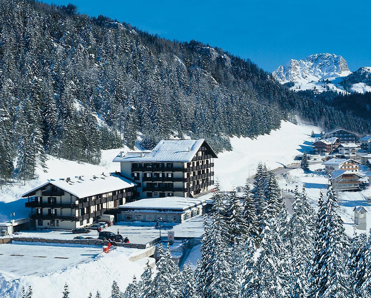 Hotel Il Caminetto Sport 까나제이 외부 사진